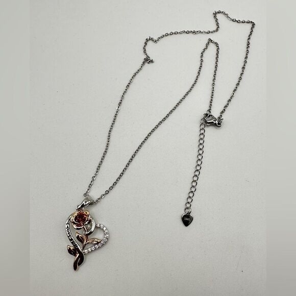 NIB, RG/WG Rose and Heart "I love you" 18k GP over 925 necklace! - Picture 4 of 11